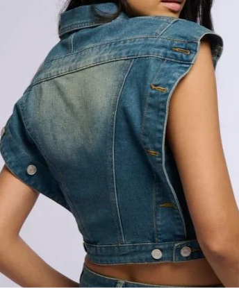 Stay uttoned Up Jean Top